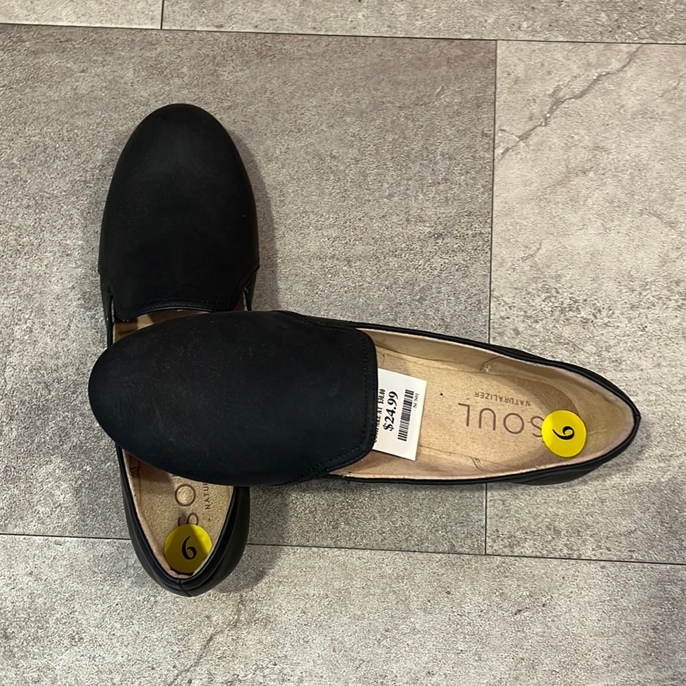 Used! SOUL Naturalizer Black Slip-On Loafers